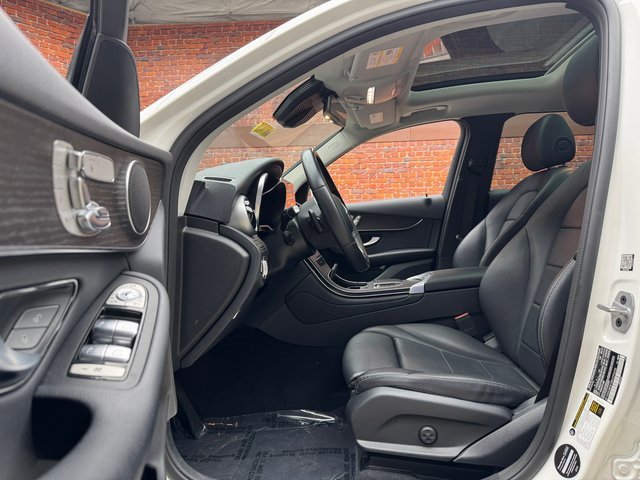 Certified 2021 Mercedes-Benz GLC 300 4MATIC image 23