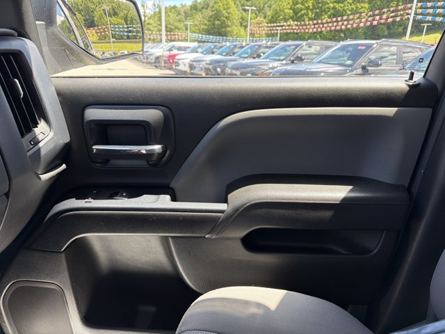 Used 2018 Chevrolet Silverado 1500 Custom w/ Custom Value Package AWD/4WD image 23