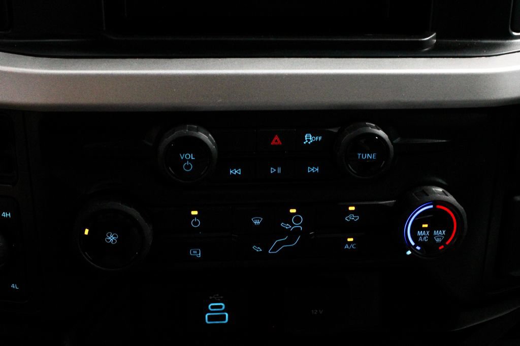Certified 2025 Ford F250 XL AWD/4WD image 30