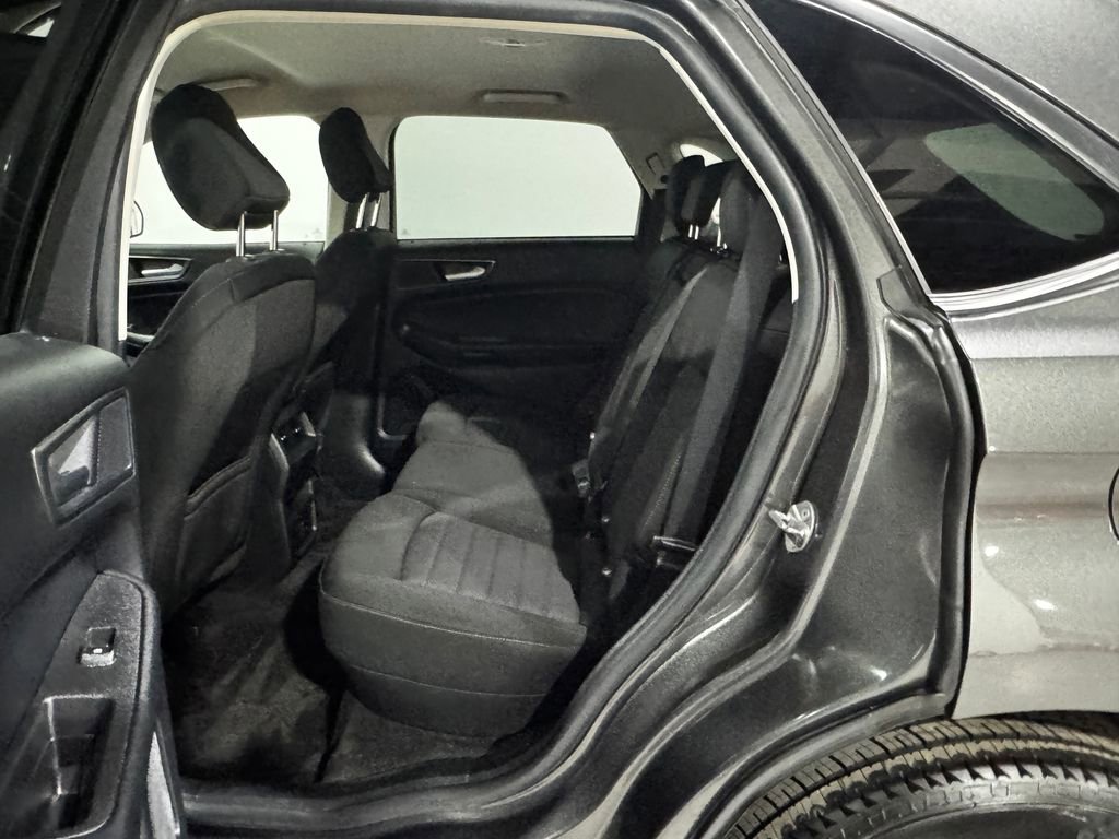 Used 2020 Ford Edge SE AWD/4WD image 18