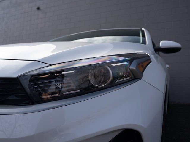 Used 2023 Kia Forte LXS image 11