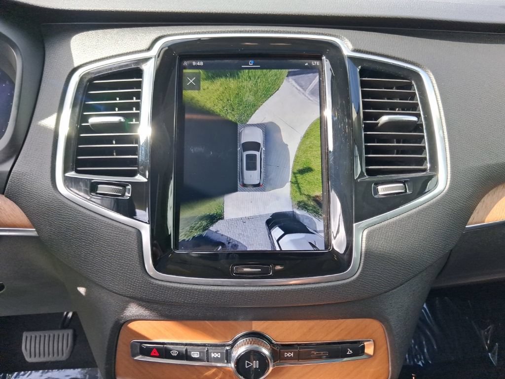 Certified 2024 Volvo XC90 B5 Plus w/ Protection Package Premier AWD/4WD image 21