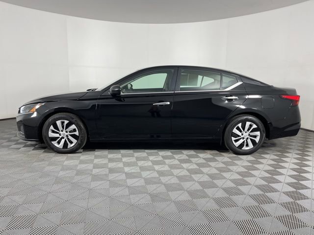 Used 2024 Nissan Altima 2.5 S image 7