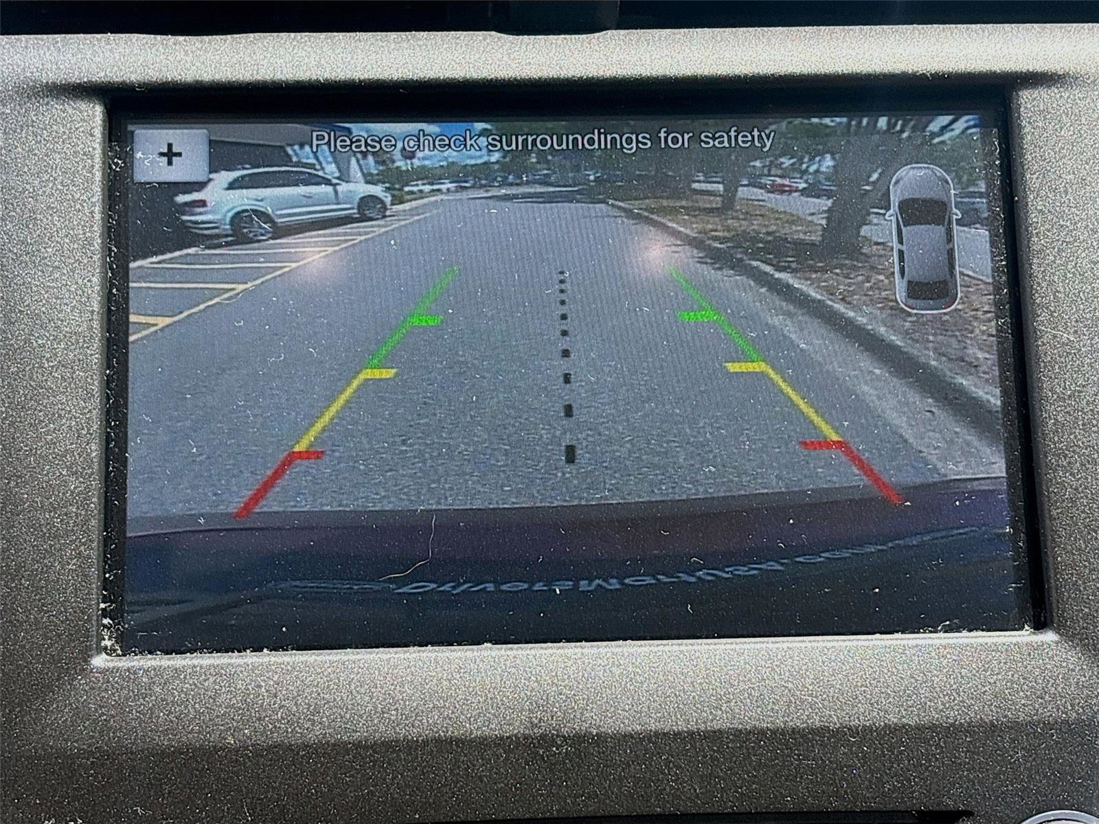 Used 2018 Ford Fusion SE w/ Fusion SE Technology Package FWD image 21