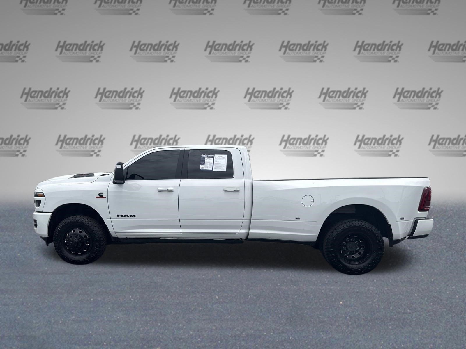 Used 2025 RAM 3500 Laramie AWD/4WD image 7