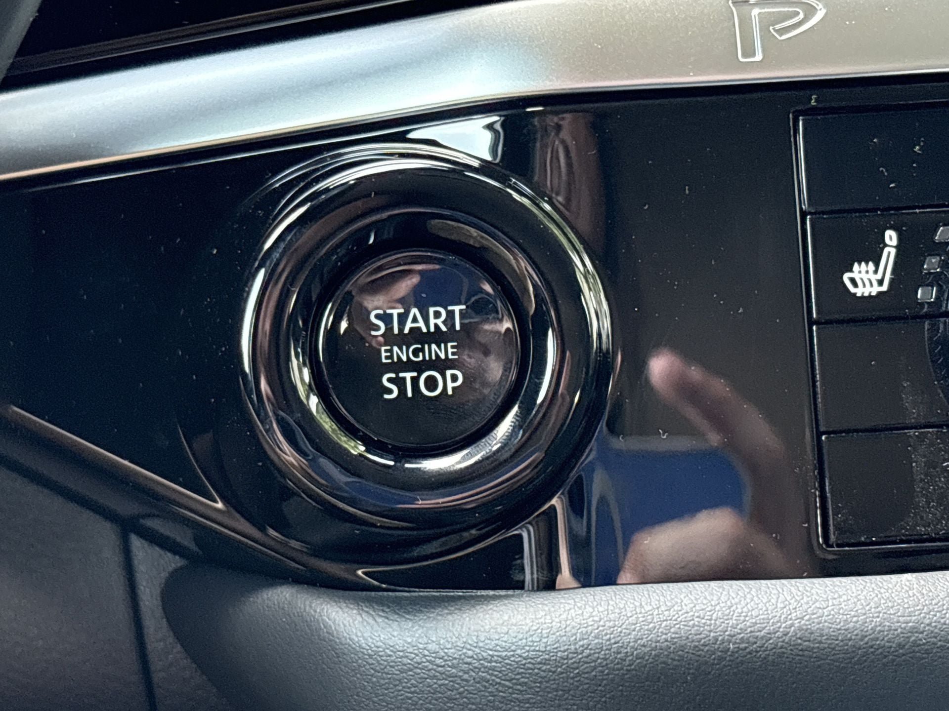 New 2026 Nissan Pathfinder SL FWD image 7