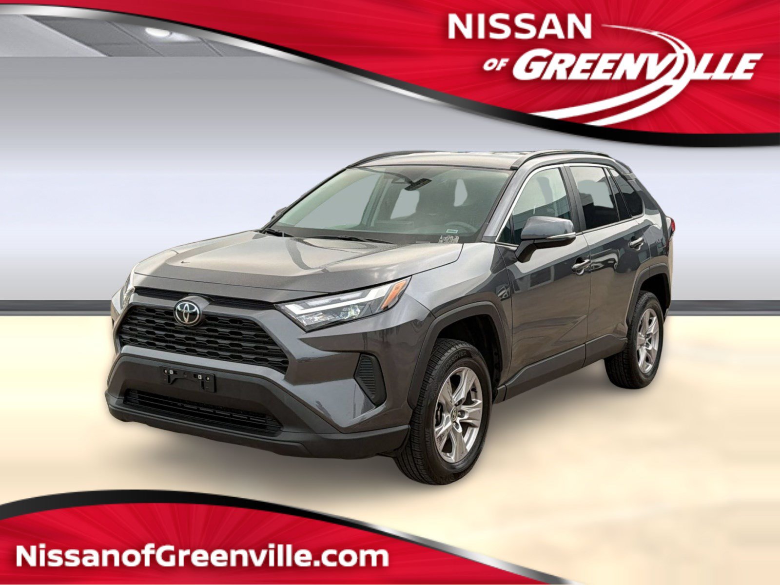 Used 2025 Toyota RAV4 XLE AWD/4WD image 1