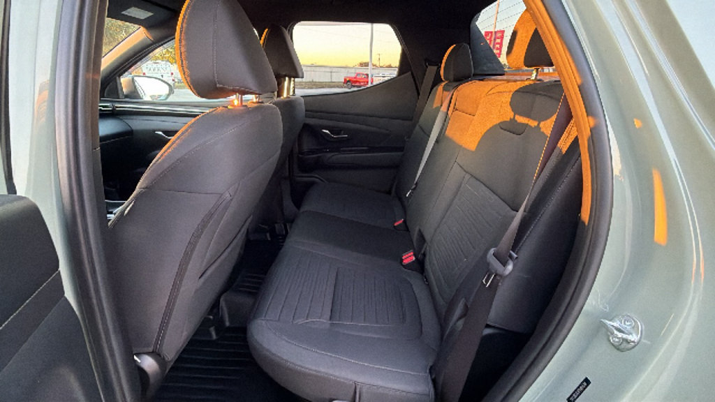 Used 2023 Hyundai Santa Cruz SEL AWD/4WD image 24