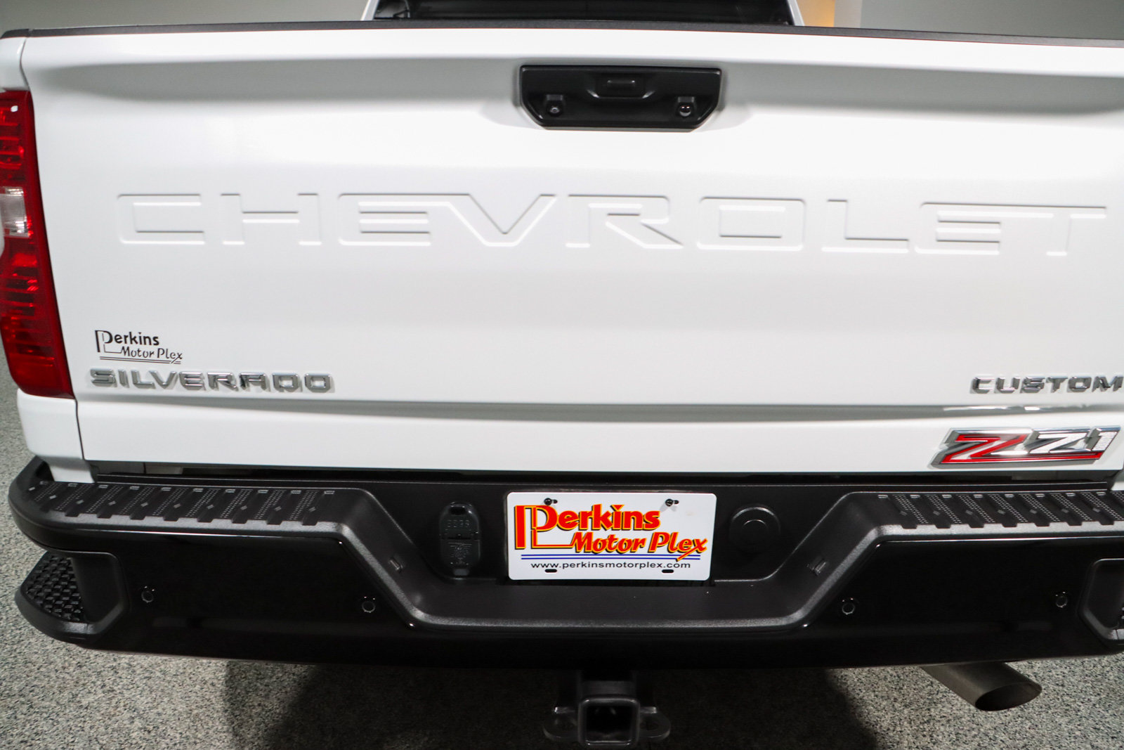 Used 2025 Chevrolet Silverado 2500 Custom w/ Custom Value Package AWD/4WD image 8