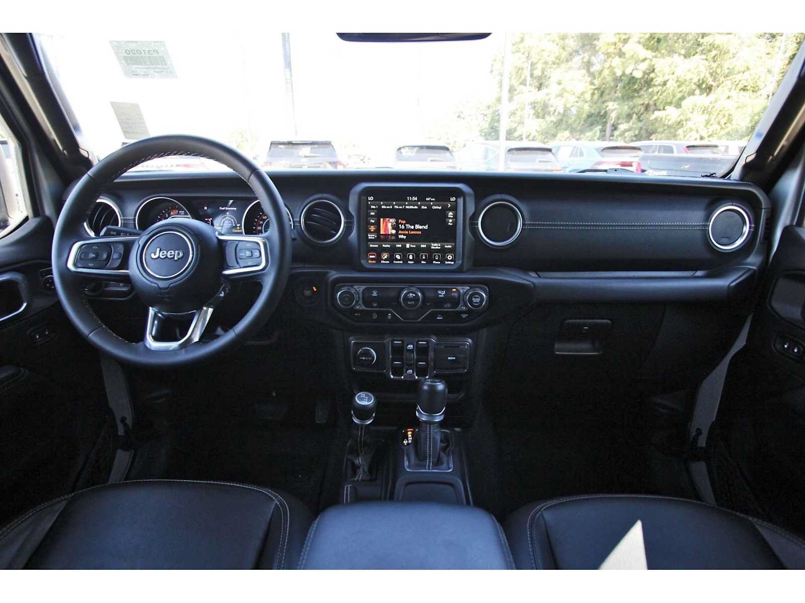 Used 2023 Jeep Wrangler Unlimited Sahara w/ LED Lighting Group AWD/4WD image 7