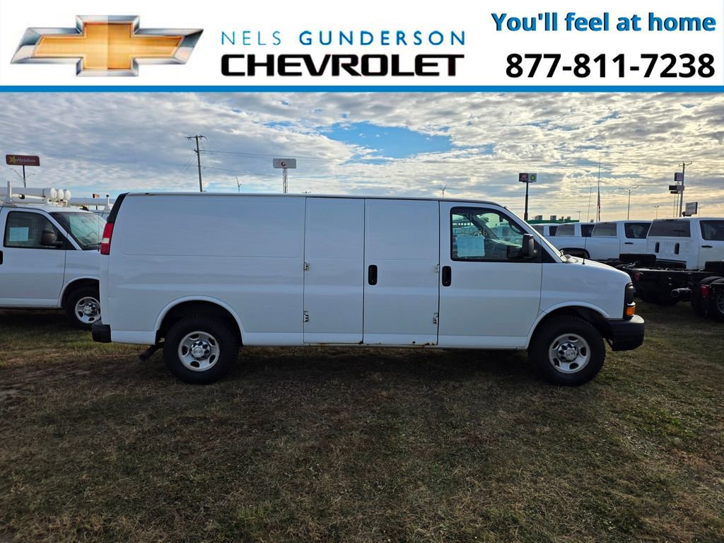 Used 2015 Chevrolet Express 3500 Extended image 6