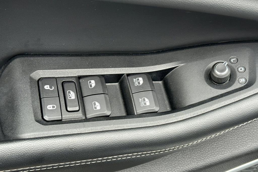 Used 2022 Jeep Grand Cherokee Altitude image 18