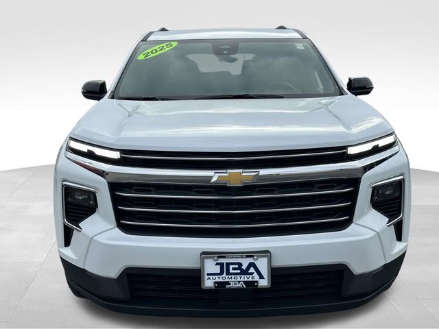 Used 2025 Chevrolet Traverse LT image 23