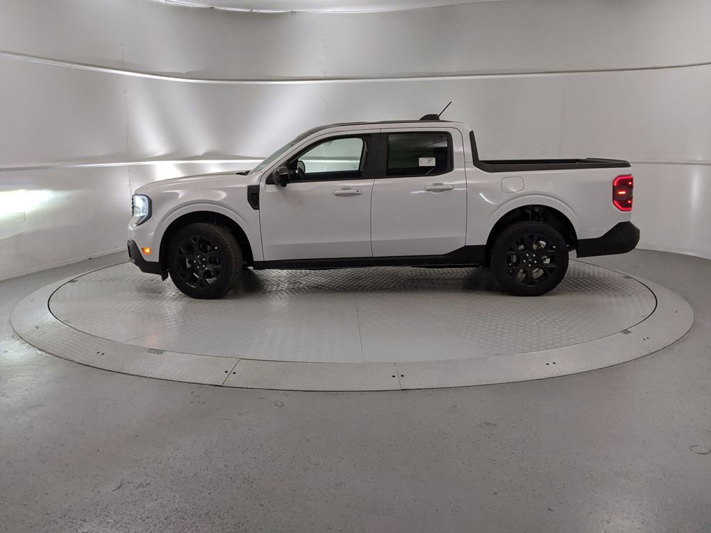 New 2025 Ford Maverick Lariat w/ Black Appearance Package image 5