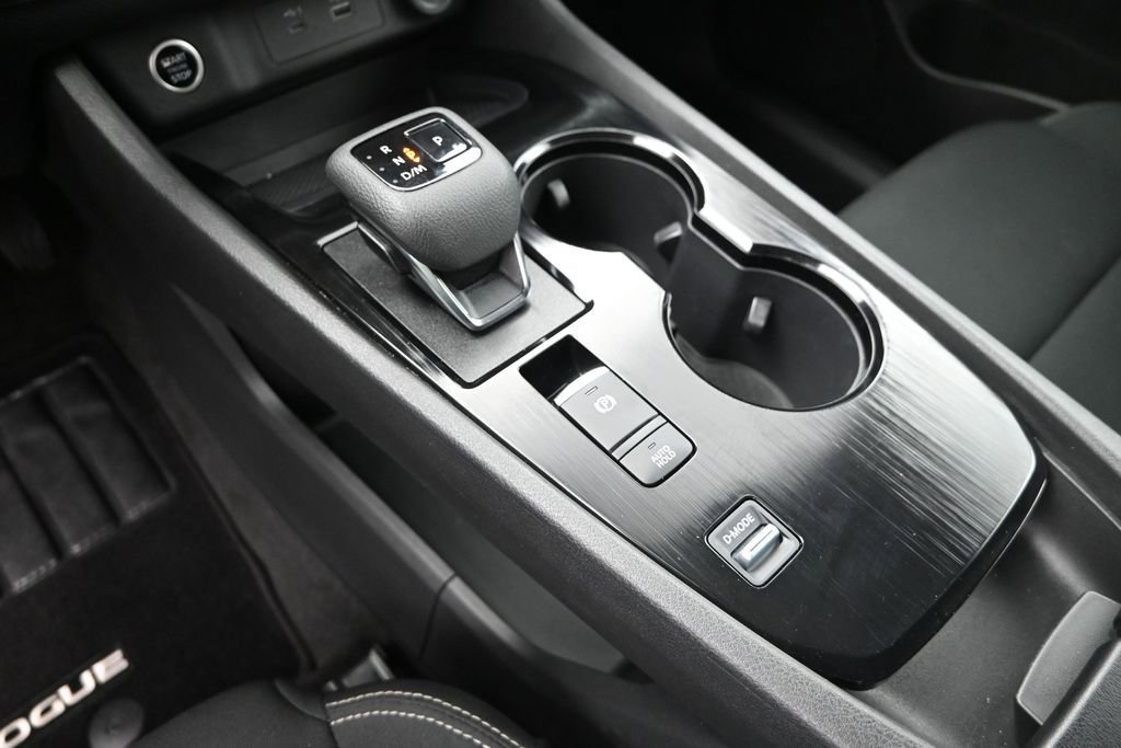 Used 2023 Nissan Rogue S FWD image 23