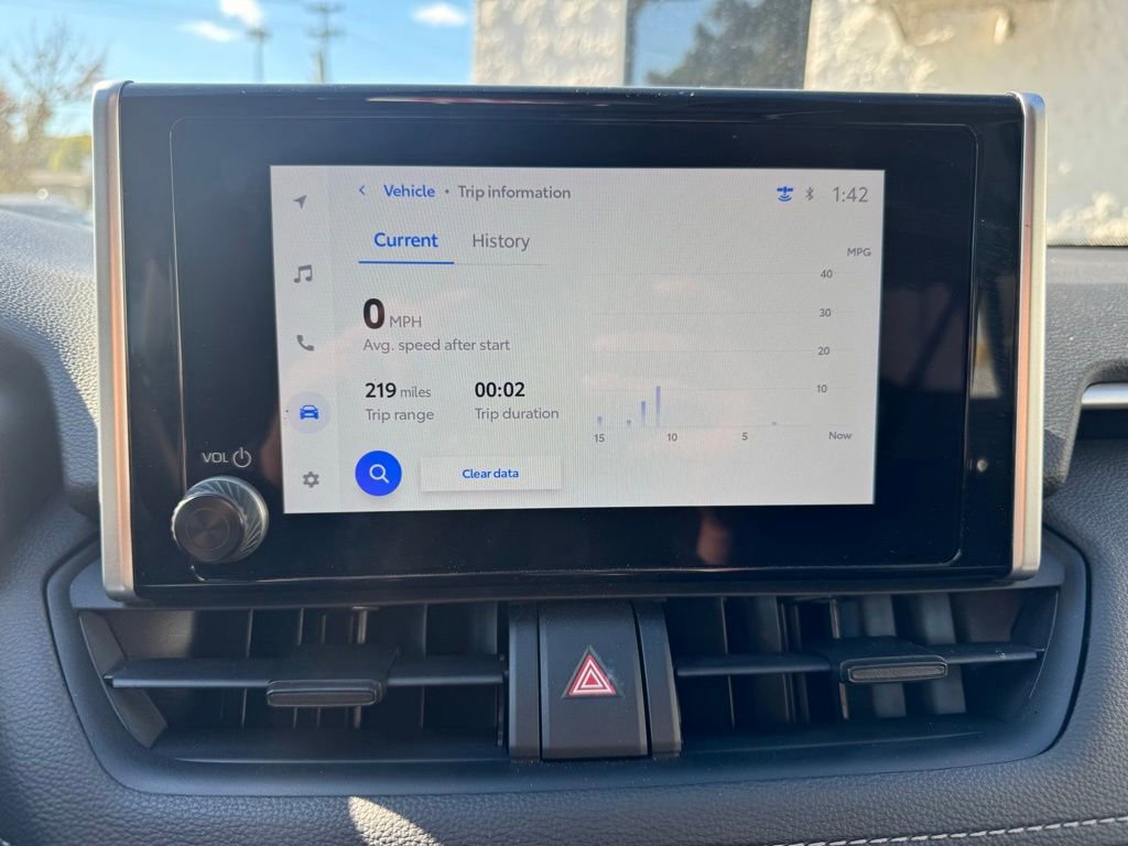 Used 2025 Toyota RAV4 XLE image 12