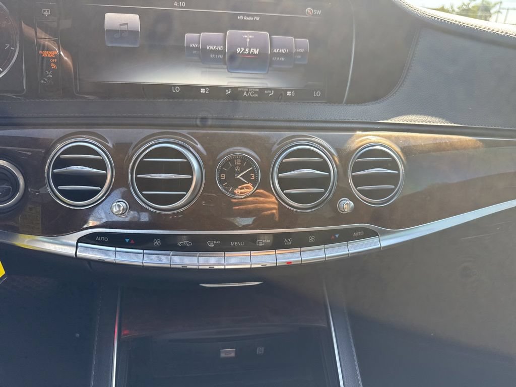 Used 2017 Mercedes-Benz S 550 Sedan image 11