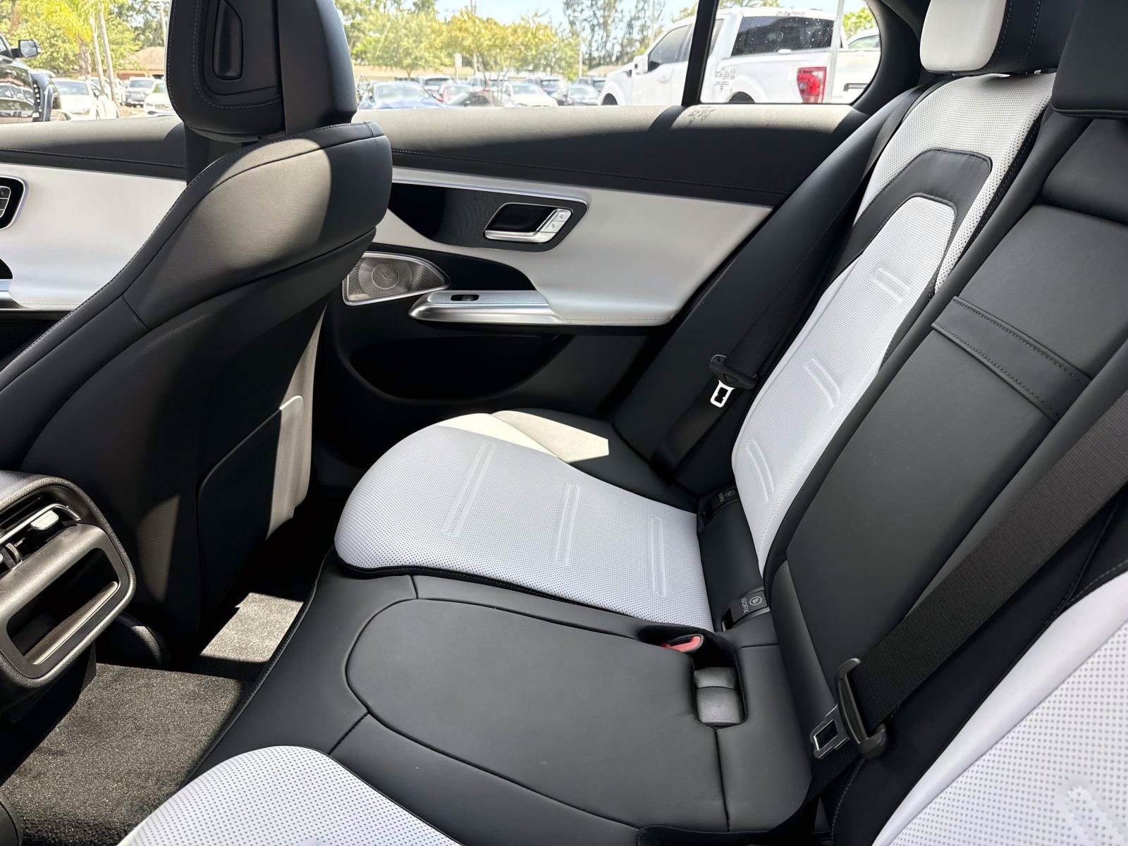 New 2026 Mercedes-Benz E 53 AMG e 4MATIC Sedan image 13
