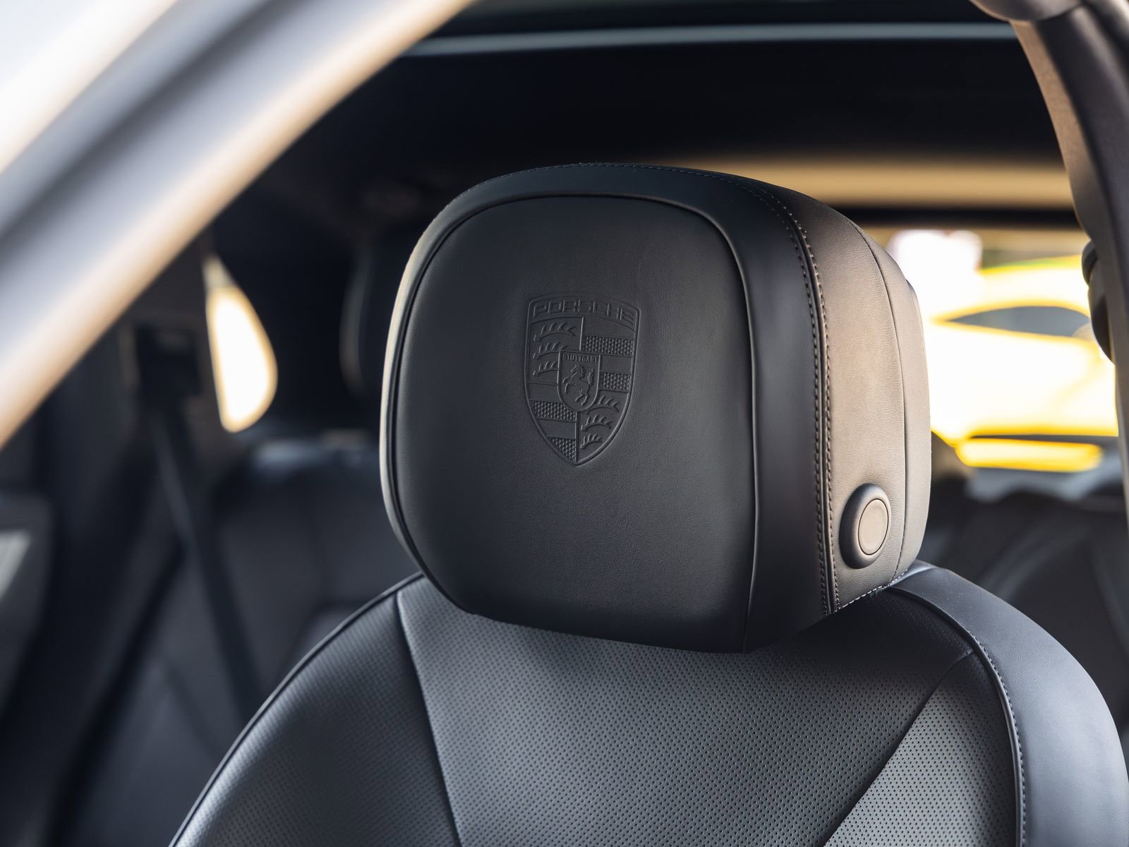 Certified 2026 Porsche Cayenne AWD/4WD image 28