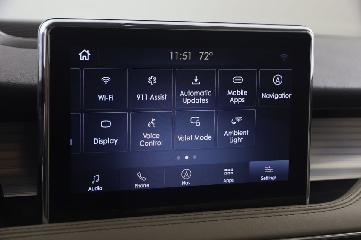 Used 2020 Lincoln Corsair AWD w/ Equipment Group 101A image 32