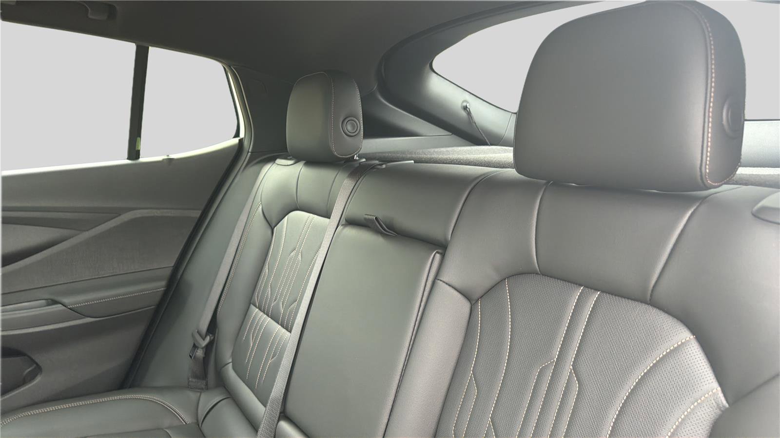 New 2026 Buick Envista Preferred FWD image 18