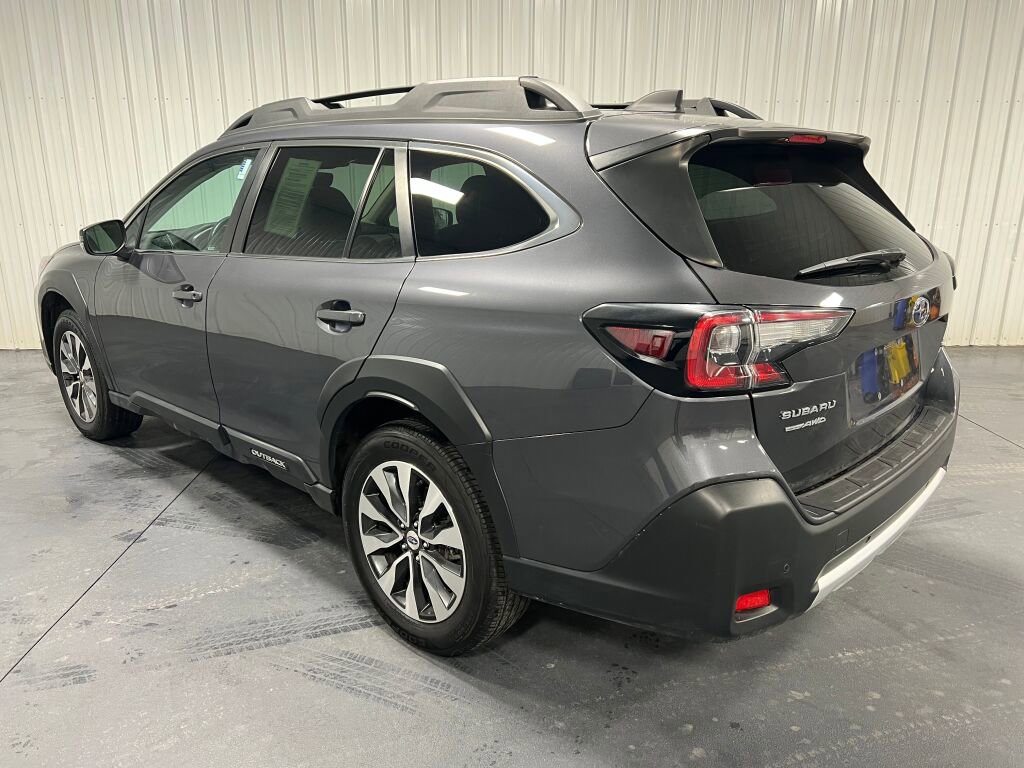 Used 2023 Subaru Outback Limited XT image 23