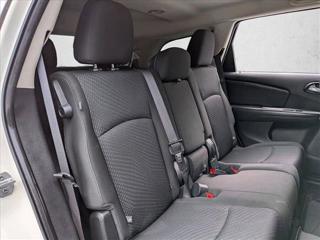 Used 2019 Dodge Journey SE w/ Connectivity Group FWD image 17