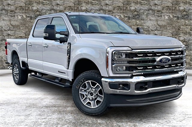 New 2026 Ford F350 Lariat w/ Lariat Premium Package