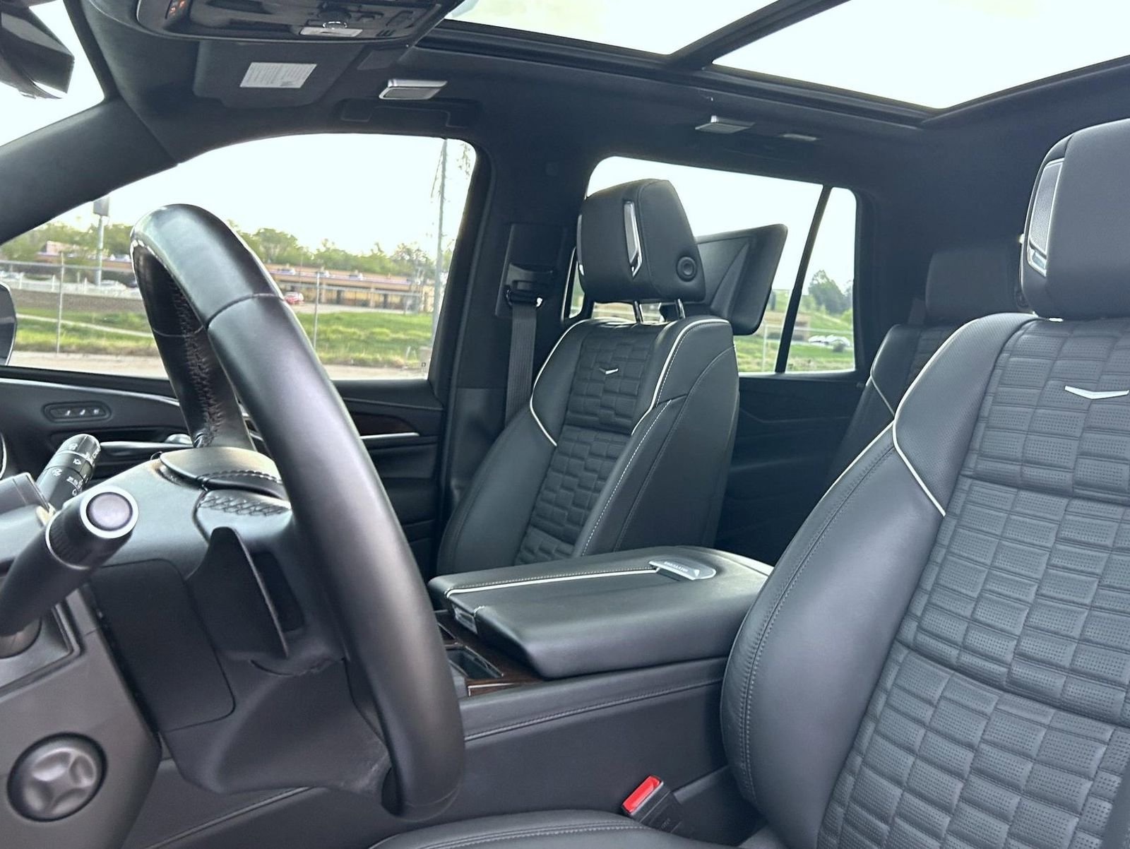 Certified 2023 Cadillac Escalade Sport Platinum AWD/4WD image 17