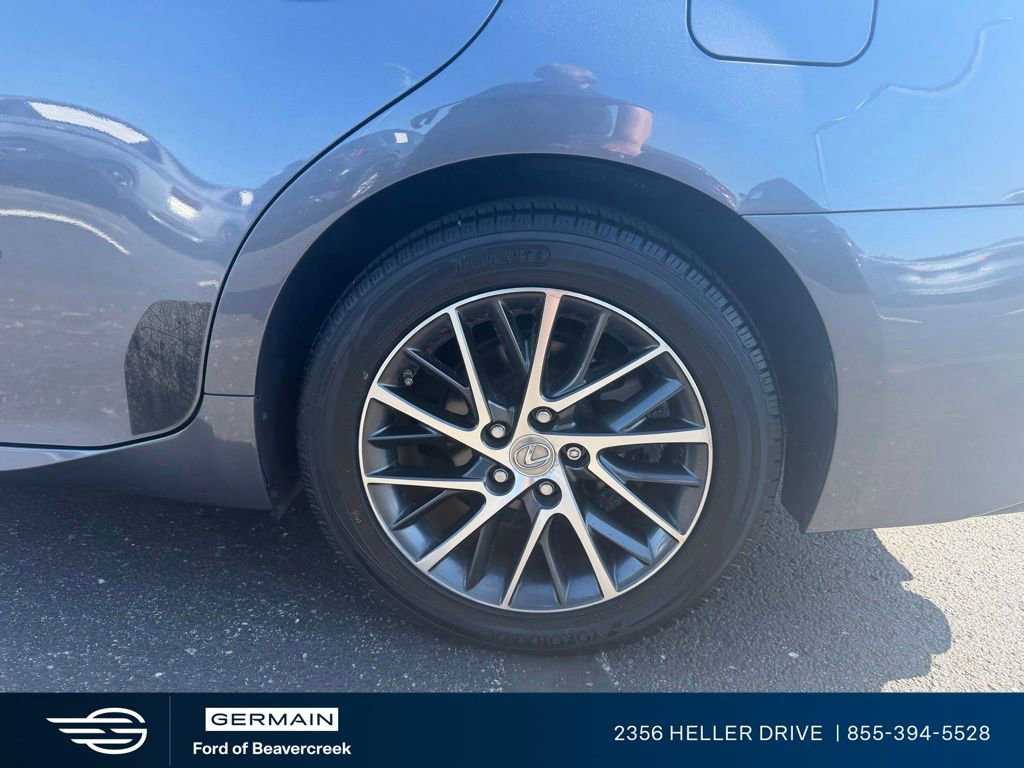 Used 2016 Lexus ES 350 w/ Luxury Package w/Wood Trim FWD image 14