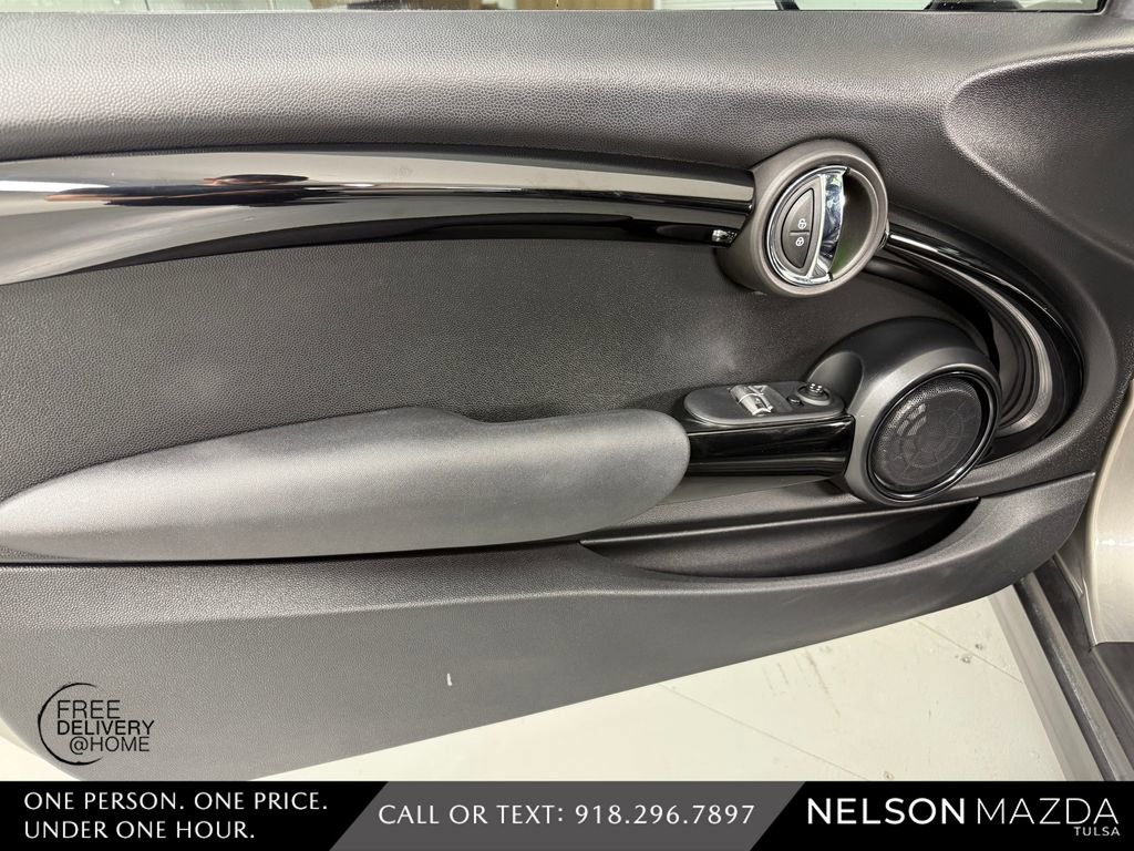 Used 2018 MINI Cooper S image 17