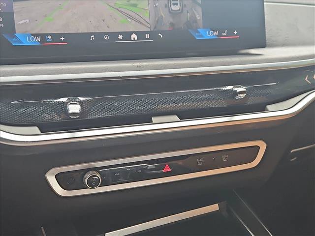 Used 2024 BMW X7 xDrive40i w/ Executive Package AWD/4WD image 14