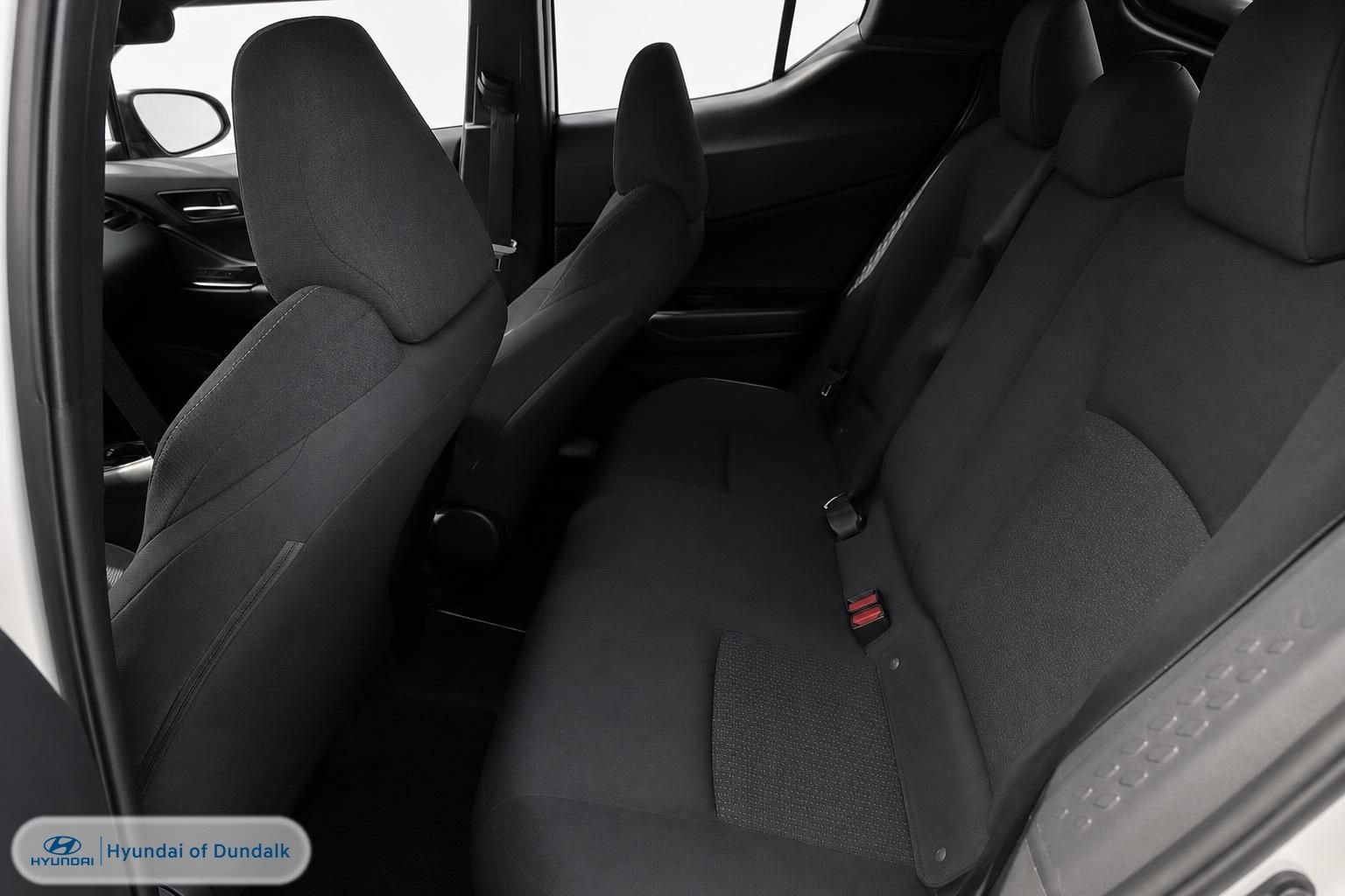 Used 2019 Toyota C-HR XLE FWD image 12