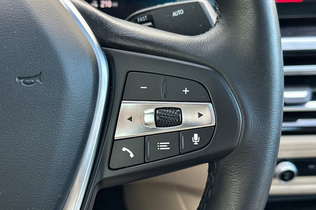 Used 2023 BMW i4 eDrive40 w/ Premium Package image 27