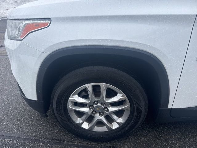 Used 2019 Chevrolet Traverse LS image 3