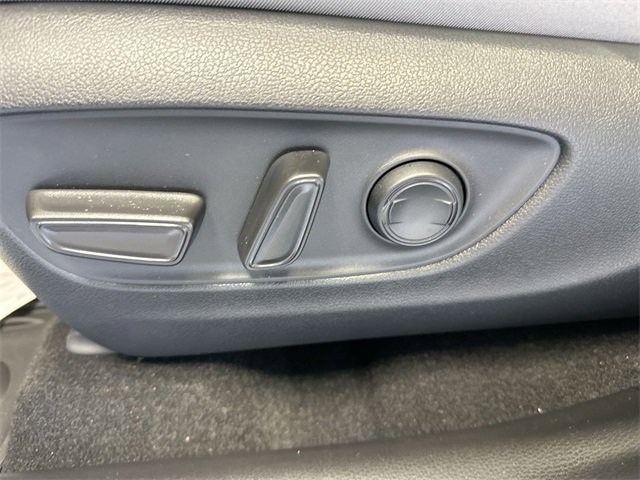 Used 2025 Toyota RAV4 XLE image 13