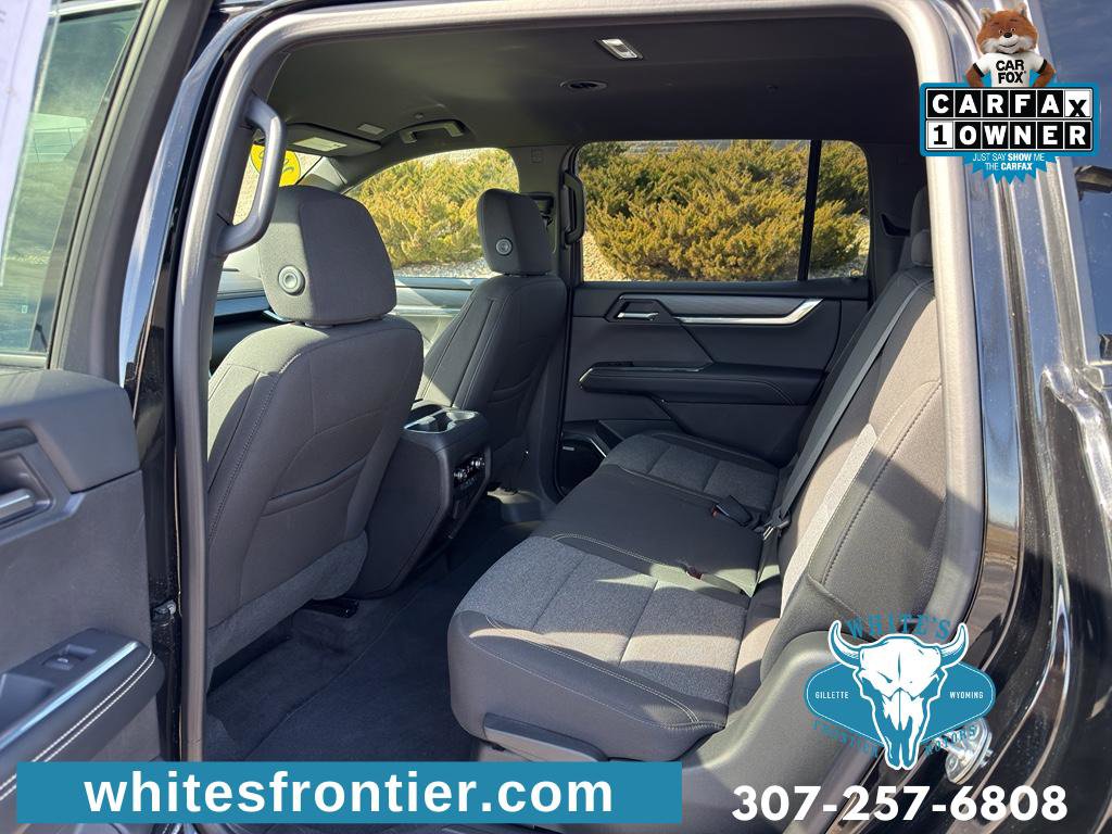 Used 2025 GMC Acadia Elevation image 16