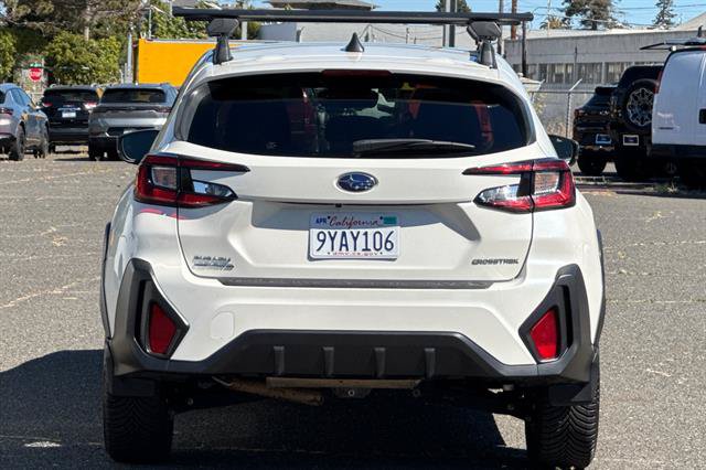 Used 2024 Subaru Crosstrek 2.0i Premium AWD/4WD image 4