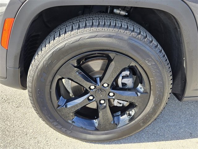 Used 2022 Jeep Grand Cherokee L Laredo image 10