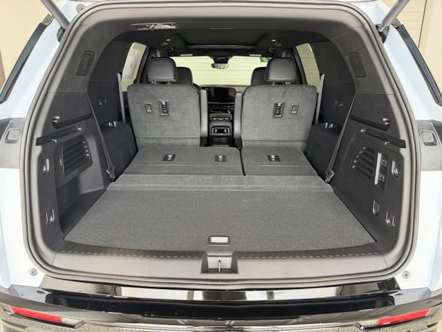 New 2027 Chevrolet Traverse RS AWD/4WD image 30