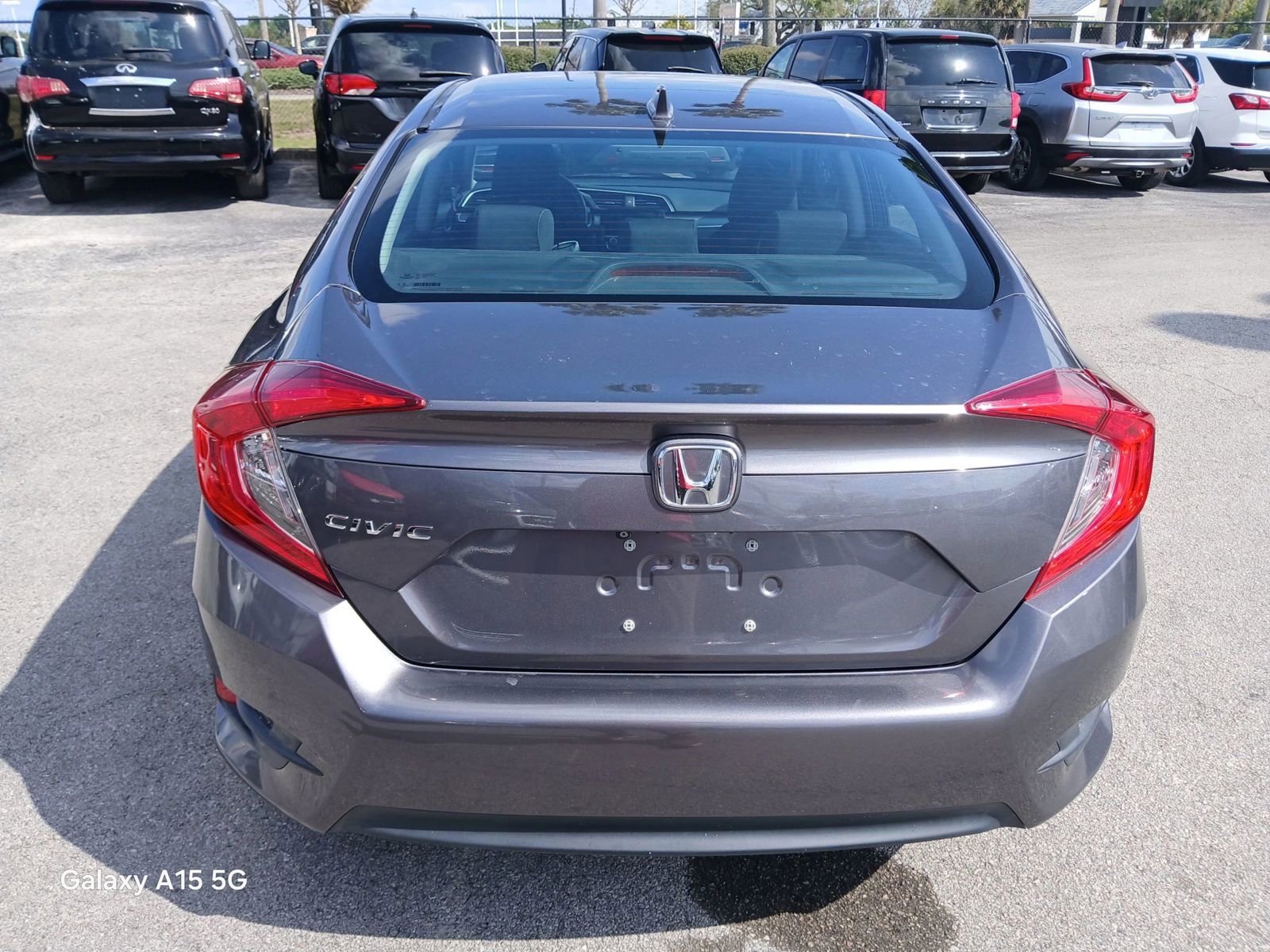 Used 2018 Honda Civic EX image 4