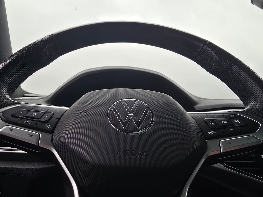 Used 2021 Volkswagen Atlas Cross Sport SEL Premium R-Line image 29