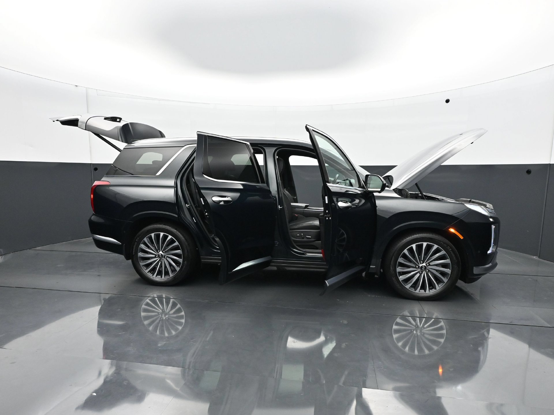 Used 2024 Hyundai Palisade Calligraphy AWD/4WD image 39