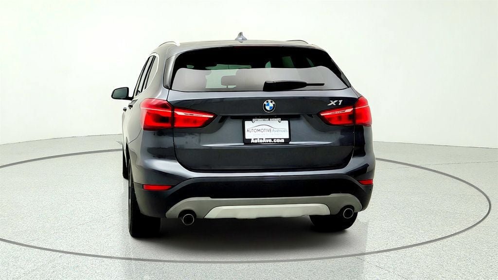Used 2017 BMW X1 xDrive28i AWD/4WD image 6