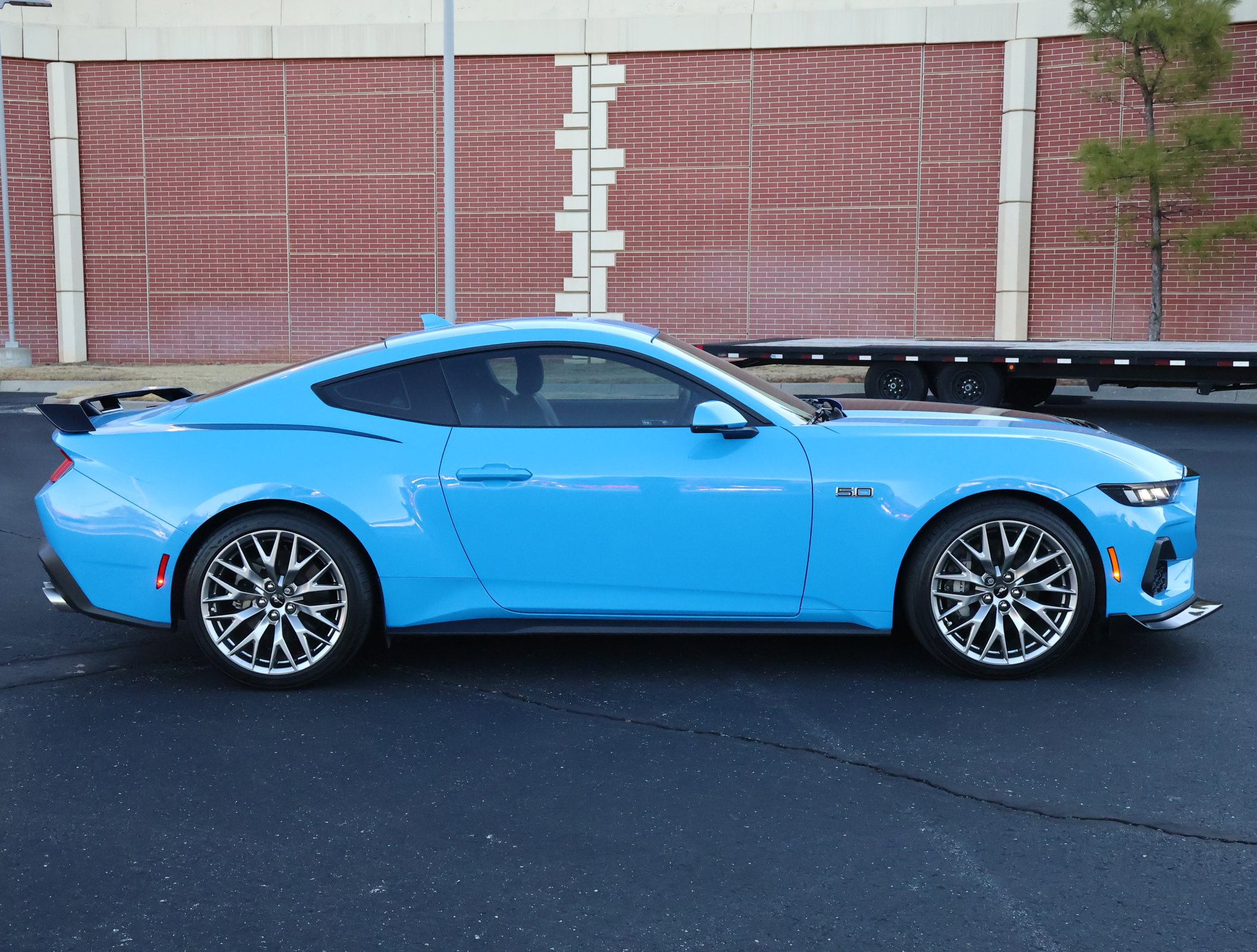 Used 2024 Ford Mustang GT Premium image 33