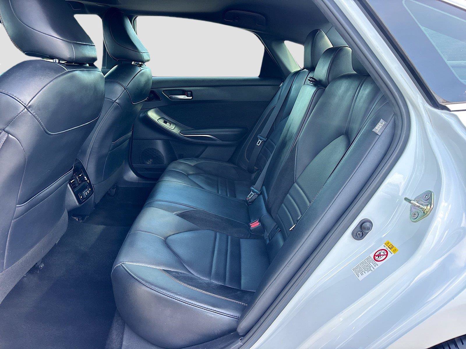 Used 2019 Toyota Avalon Touring FWD image 25