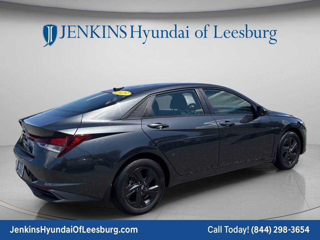 Certified 2023 Hyundai Elantra SEL FWD image 5