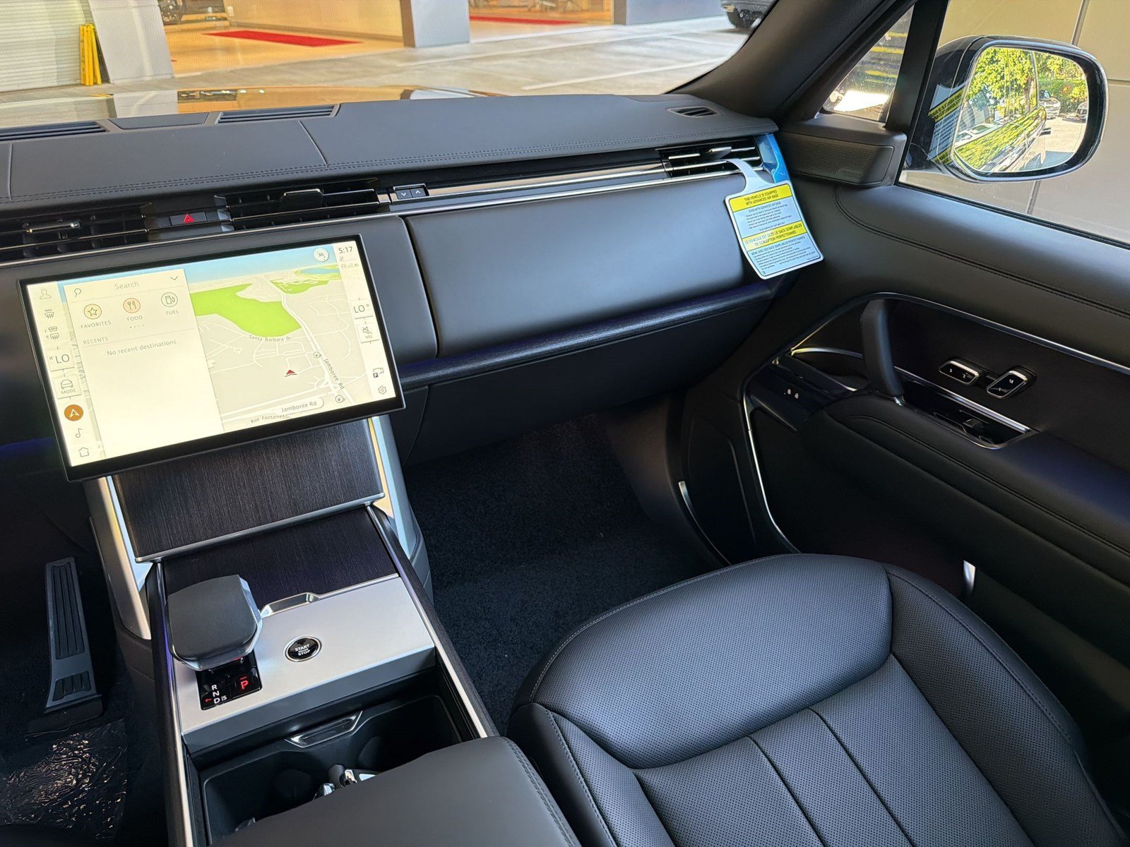 New 2026 Land Rover Range Rover Long Wheelbase SE AWD/4WD image 30