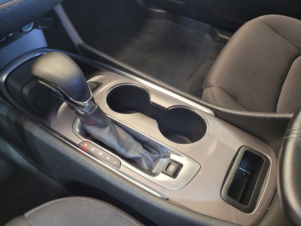 Used 2022 Chevrolet Malibu LT FWD image 26