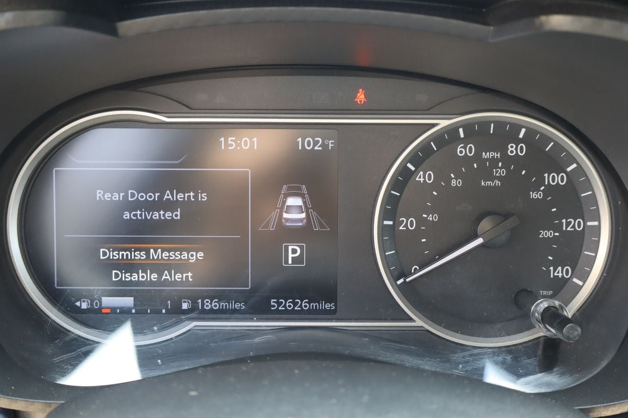 Used 2024 Nissan Versa SV FWD image 8